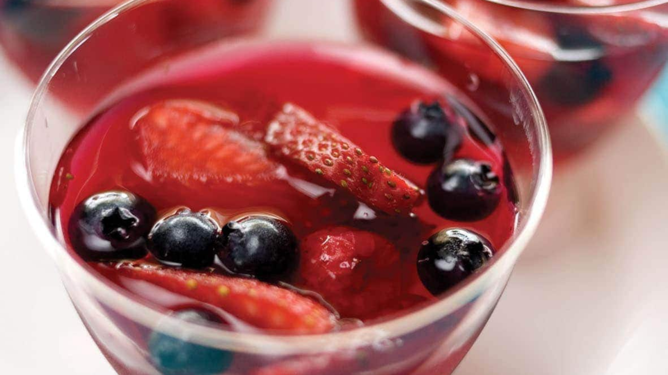 berry fruit jelly