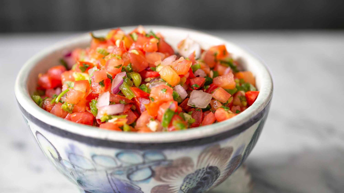 healthy fresh salsa